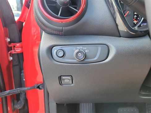 Used 2020 Chevrolet Blazer RS image 27