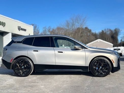 Used 2023 BMW iX M60 image 8