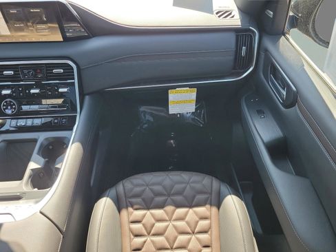 New 2026 Nissan Armada Platinum Reserve image 20