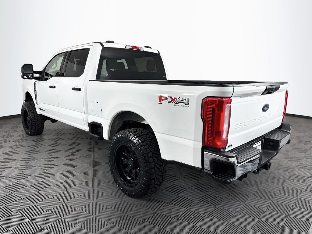 Used 2024 Ford F250 XLT w/ FX4 Off-Road Package AWD/4WD image 5