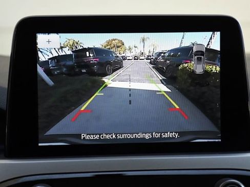 Used 2022 Ford Escape SE image 17