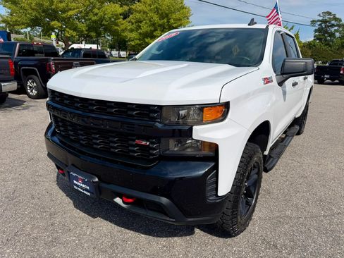 Used 2019 Chevrolet Silverado 1500 Custom Trail Boss w/ Custom Convenience Package AWD/4WD image 1