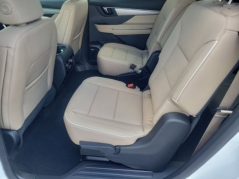 New 2026 Buick Enclave Preferred image 10