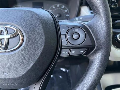 Certified 2025 Toyota Corolla LE image 15