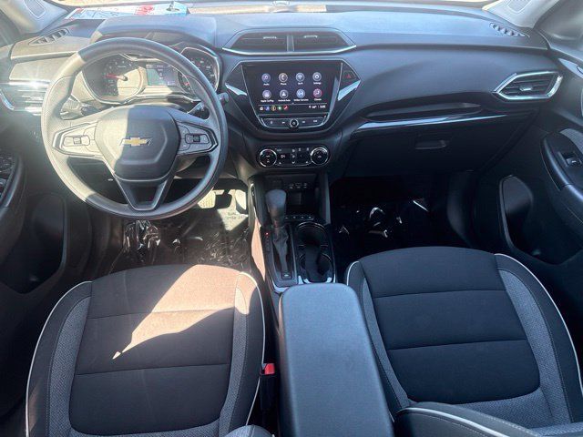 Used 2023 Chevrolet TrailBlazer LT w/ Convenience Package FWD image 23