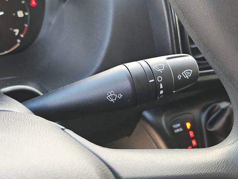 Used 2025 RAM ProMaster 1500 w/ Convenience Group image 14