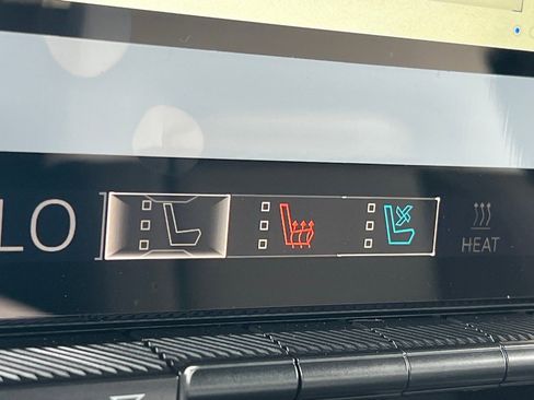 New 2025 GMC Hummer EV 2X image 7