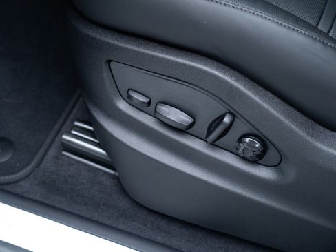 Certified 2026 Porsche Cayenne GTS AWD/4WD image 15