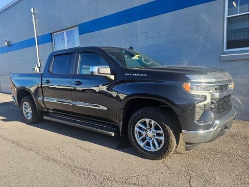 Certified 2023 Chevrolet Silverado 1500 LT AWD/4WD image 3