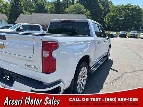 Used 2022 Chevrolet Silverado 1500 High Country w/ Technology Package AWD/4WD image 11