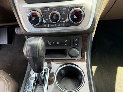 Used 2014 GMC Acadia SLT FWD image 42