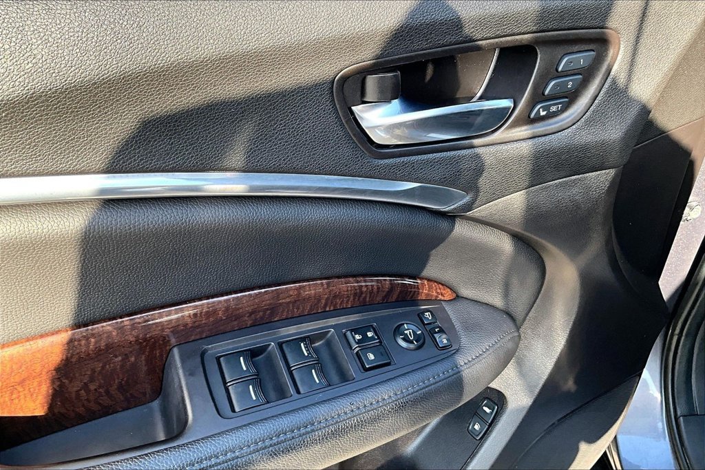 Used 2018 Acura MDX w/ Technology Package FWD image 47