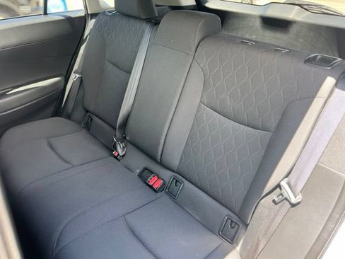 Used 2022 Toyota Corolla Cross LE w/ Moonroof Package FWD image 17