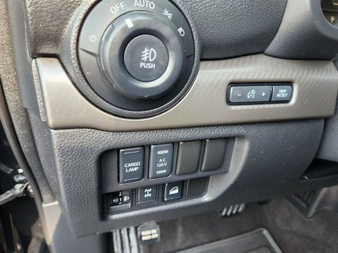 Used 2020 Nissan Titan PRO-4X w/ Pro-4x Convenience Package image 29