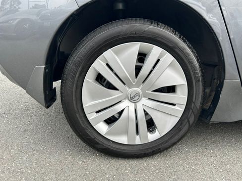 Used 2025 Nissan Leaf S FWD image 49