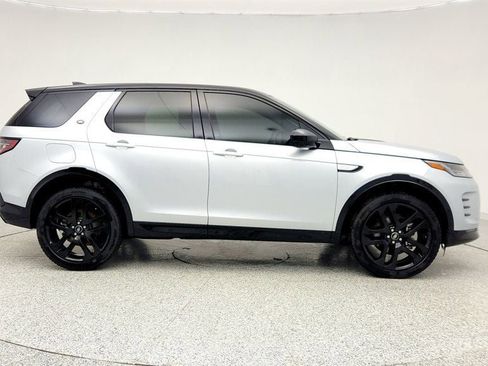 Used 2025 Land Rover Discovery Sport Dynamic SE image 4