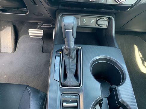 Used 2025 Honda Civic Sport image 22