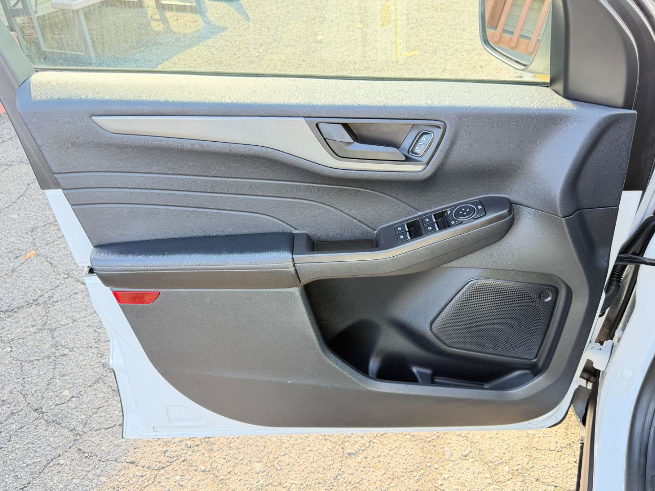 Used 2024 Ford Escape Active AWD/4WD image 16