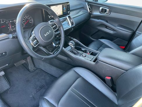 Used 2023 Kia Sorento S w/ Panoramic Sunroof Package image 11