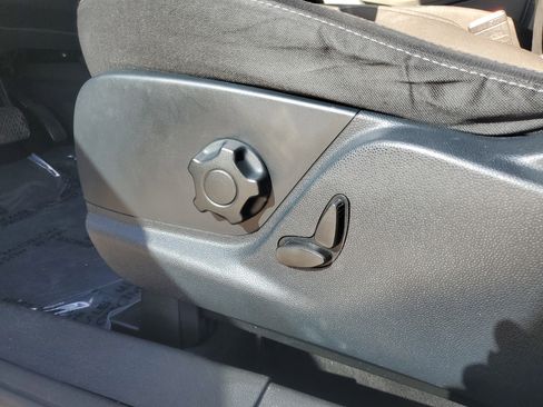 Used 2018 Ford EcoSport SE image 16