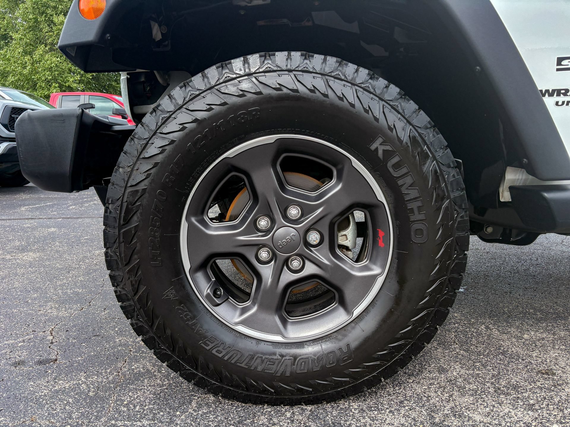 Used 2017 Jeep Wrangler Unlimited Sport w/ Connectivity Group AWD/4WD image 30