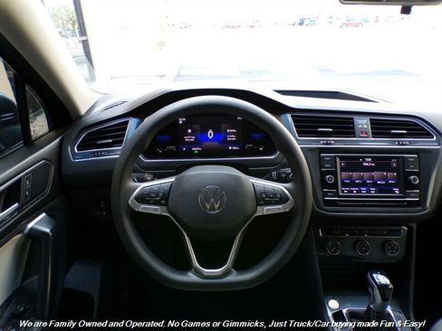 Used 2022 Volkswagen Tiguan S image 15