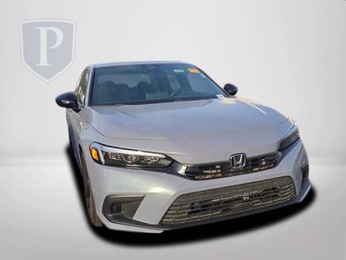 Used 2024 Honda Civic Sport image 13