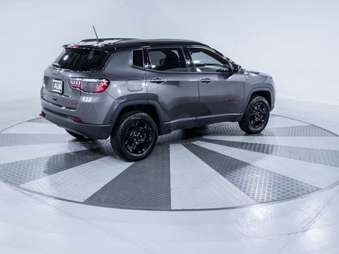 Used 2024 Jeep Compass Trailhawk image 9