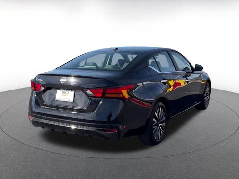 Used 2025 Nissan Altima 2.5 SV image 15