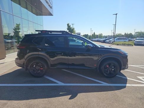 Used 2025 Nissan Rogue SV w/ Rock Creek Premium Package AWD/4WD image 6