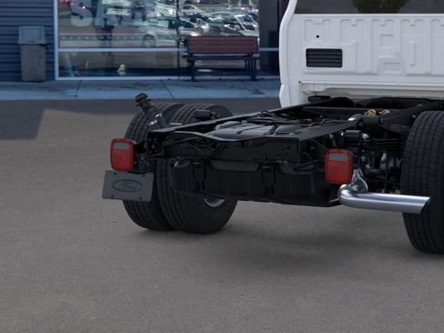 New 2025 Ford F350 XL w/ XL Chrome Package image 21