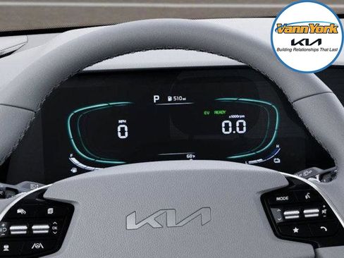 New 2025 Kia Niro EX Touring image 20