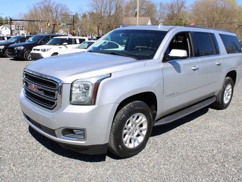 Used 2015 GMC Yukon XL SLT w/ Open Road Package image 2
