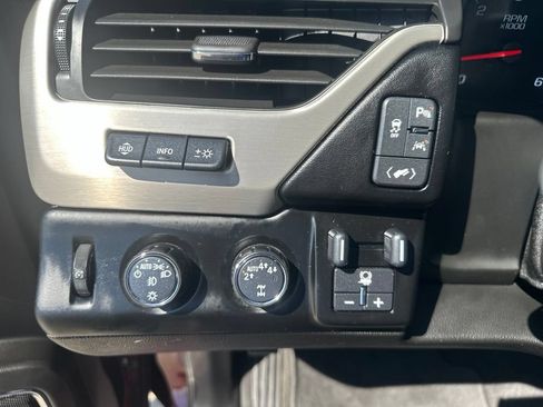 Certified 2019 GMC Yukon XL Denali w/ Open Road Package AWD/4WD image 14