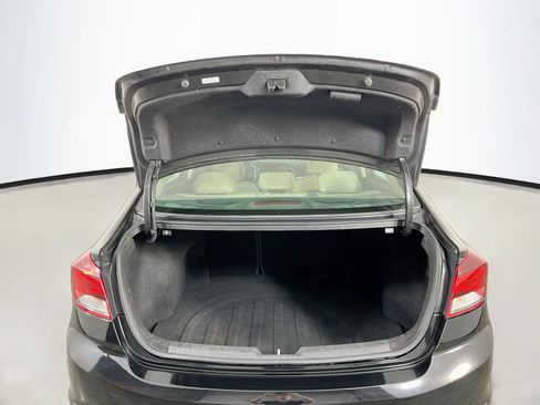 Used 2019 Hyundai Elantra Limited w/ Ultimate Package 02 FWD image 9