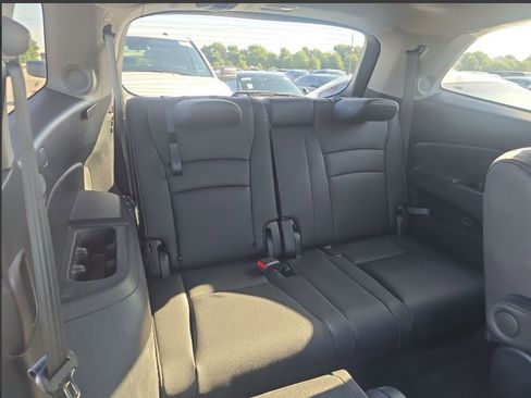 Used 2022 Honda Pilot Touring image 25