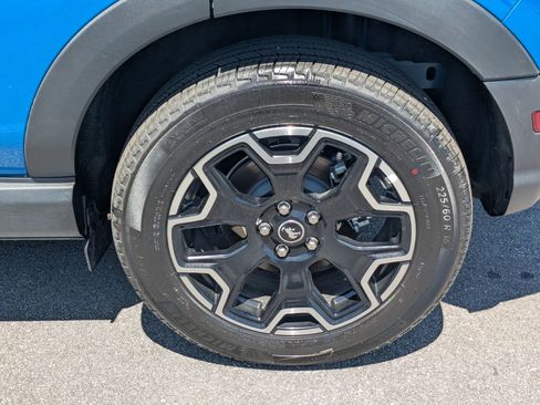 New 2025 Ford Bronco Sport Outer Banks AWD/4WD image 8