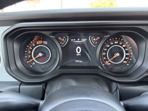 Used 2025 Jeep Wrangler Sport AWD/4WD image 22