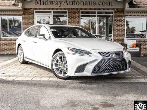 Used 2020 Lexus LS 500h AWD image 3