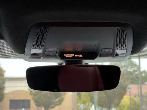 Used 2020 Porsche Taycan Turbo image 37