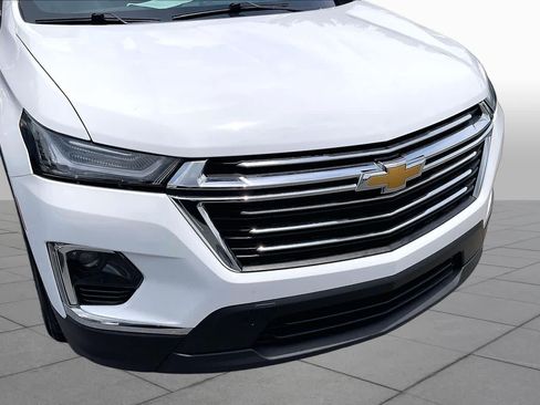 Used 2023 Chevrolet Traverse LT FWD image 30