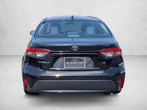 Used 2020 Toyota Corolla LE image 6