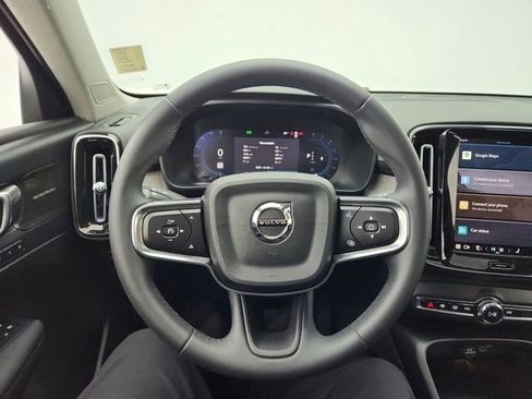 Certified 2023 Volvo XC40 B5 Ultimate w/ Protection Package Premier image 22