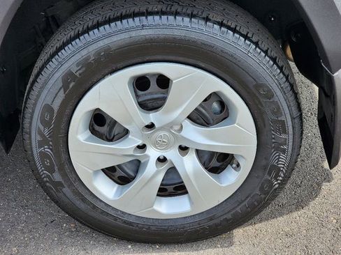 Used 2023 Toyota RAV4 LE image 18