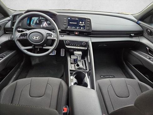New 2026 Hyundai Elantra SEL Sport FWD image 11