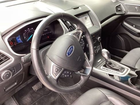 Used 2017 Ford Edge SEL w/ Equipment Group 201A AWD/4WD image 27