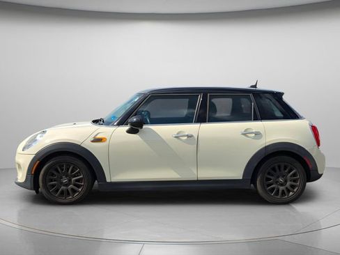 Used 2016 MINI Cooper 4-Door Hardtop FWD image 3