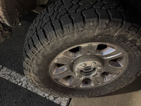 Used 2015 Ford F250 Lariat w/ Lariat Ultimate Package image 3