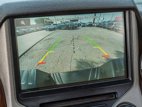 Used 2016 Ford F250 Lariat w/ Lariat Ultimate Package AWD/4WD image 28