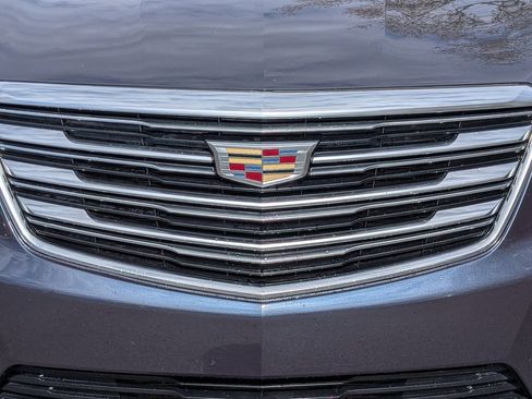 Used 2018 Cadillac XT5 FWD image 11